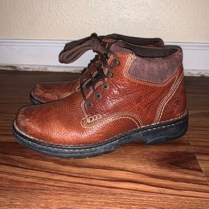Ariat Women’s casual leather boots